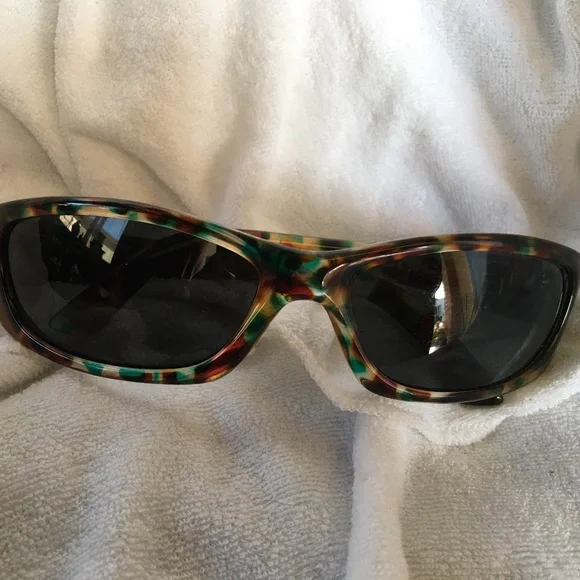 Electric Digit | Accessories | Electric Digit Sunglasses  display picture 3